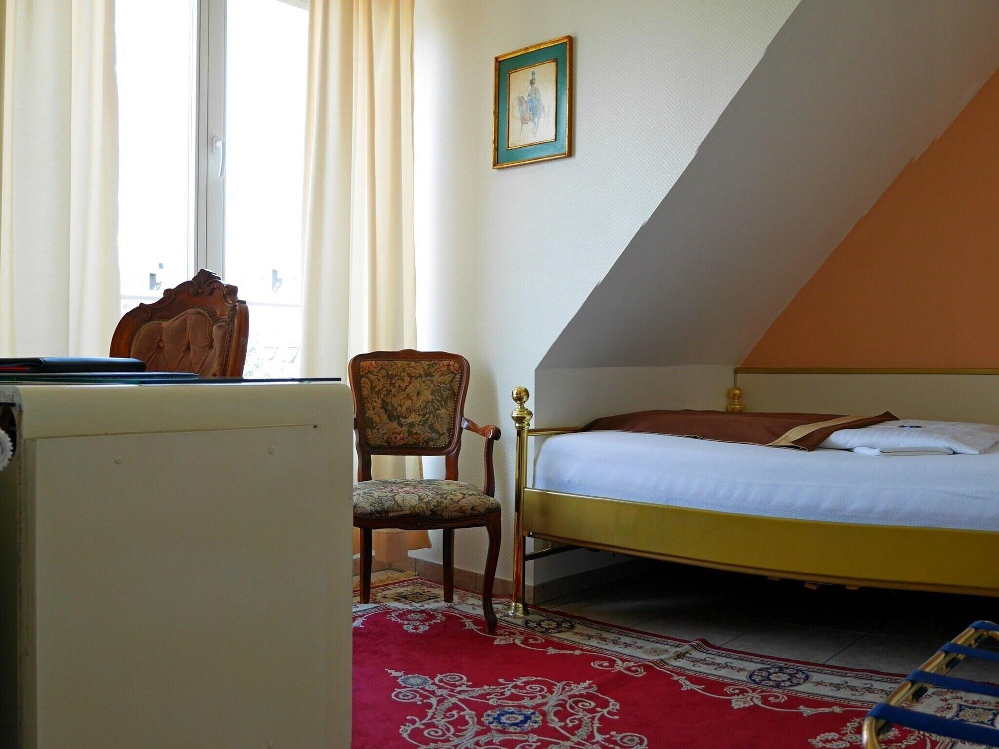 דיסלדורף Haus Mooren, Hotel Garni מראה חיצוני תמונה