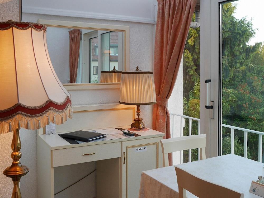דיסלדורף Haus Mooren, Hotel Garni מראה חיצוני תמונה