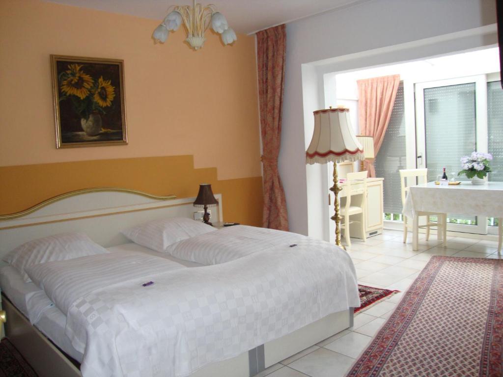 דיסלדורף Haus Mooren, Hotel Garni חדר תמונה