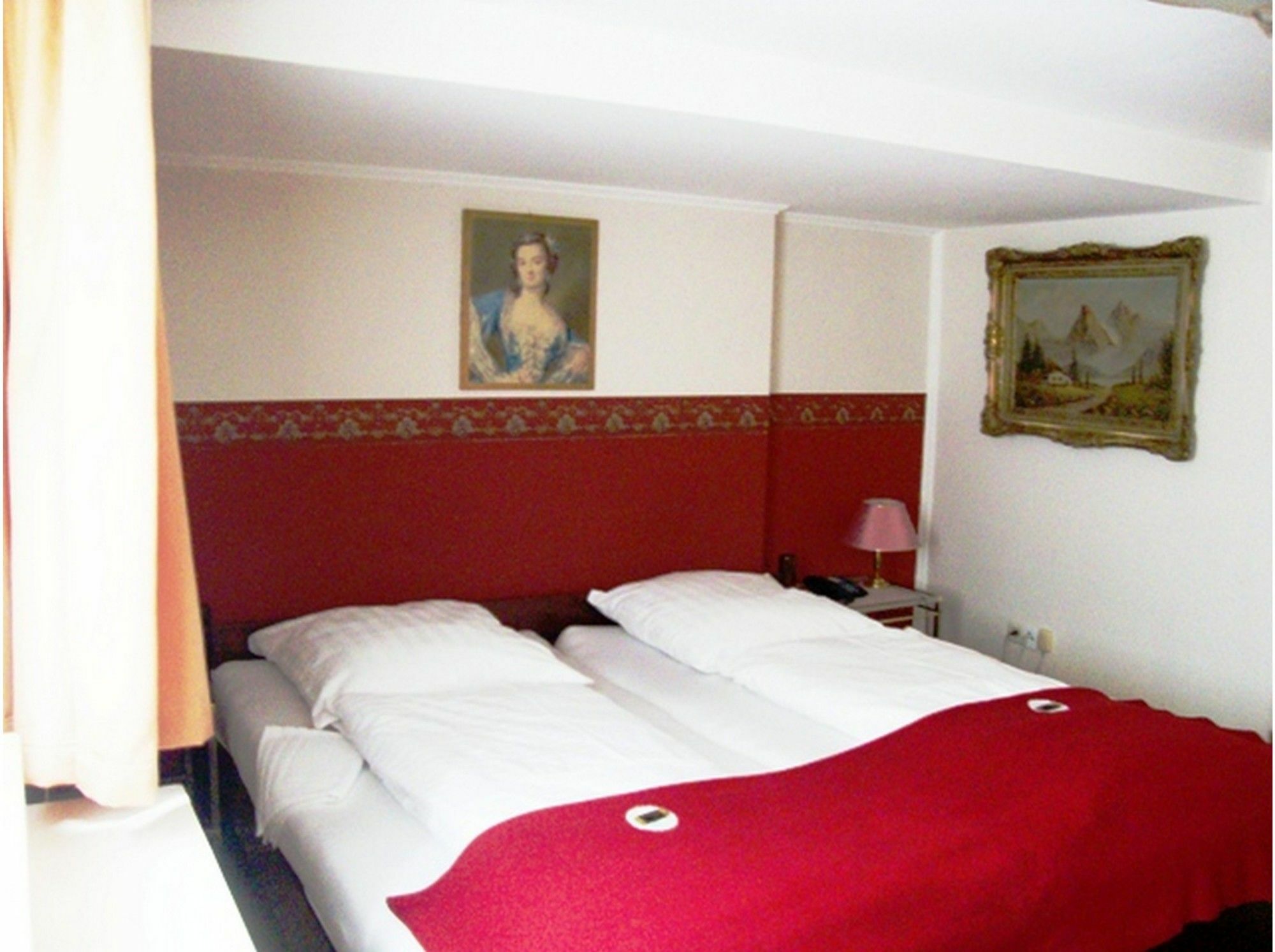 דיסלדורף Haus Mooren, Hotel Garni מראה חיצוני תמונה